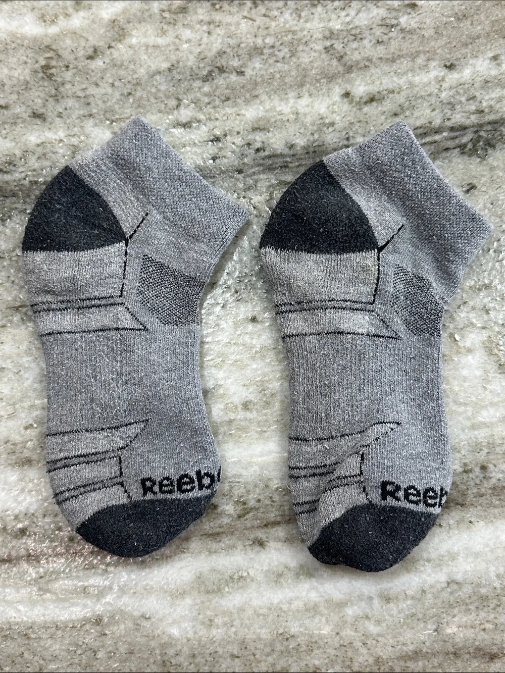 Reebok No Show Ankle Socks Gray Blue Black Kids Size L 4-10 Gently Used 5 Pairs